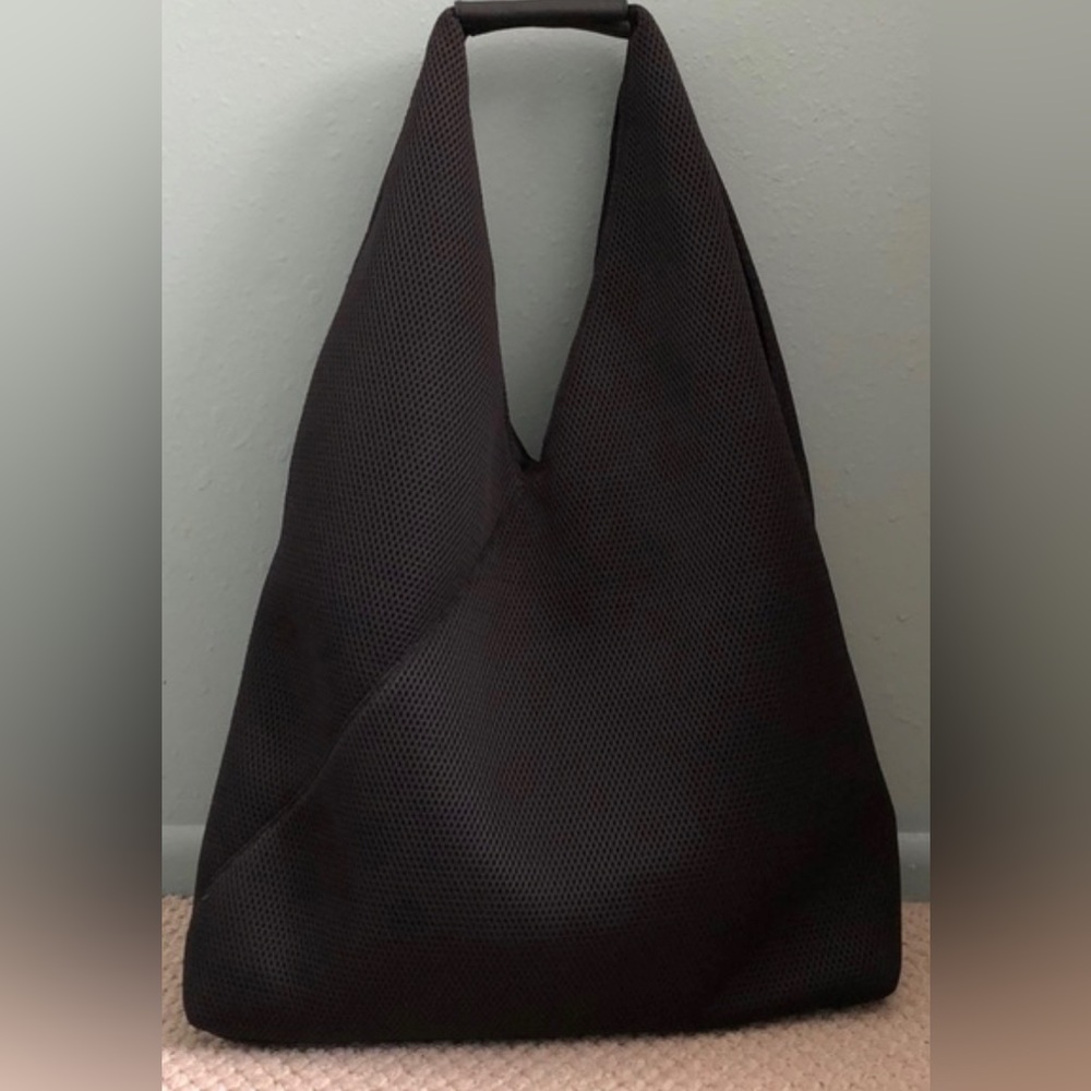 Lululemon Hot Mesh Tote